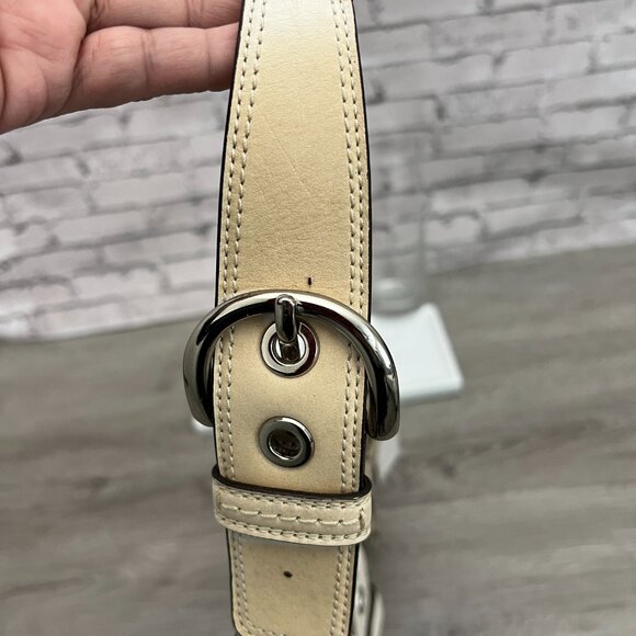 Coach Signature Brown and Cream Shoulder Bag - Picture 2 of 9